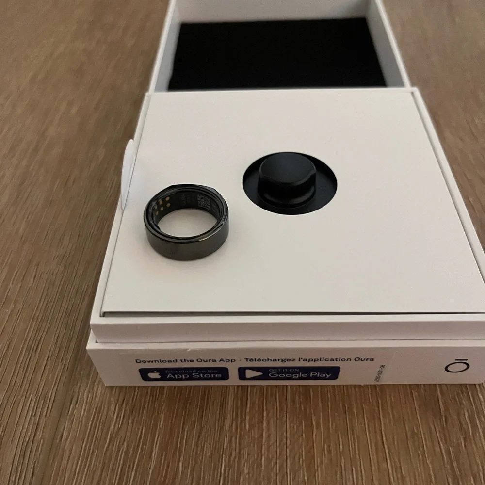 Oura Ring Box - White and Black - Picture 3 of 5